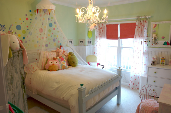 Bring a Quirky Character to Your Child’s Bedroom With Crystal Chandeliers