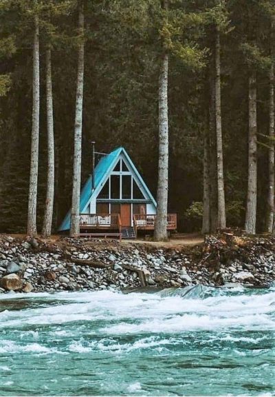 25+ Dreamy & Cozy Cabins You Will Want To Visit This Year - LAVORIST