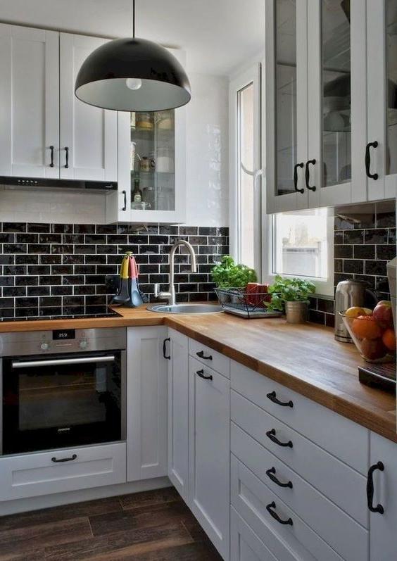 White Kitchen Cabinets: Wall Color Ideas - Page 2 of 21 - LAVORIST